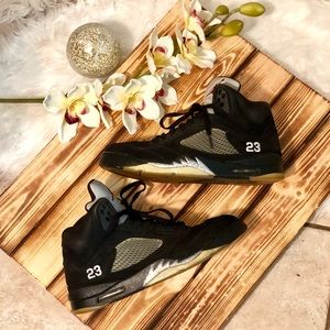 SOLD 𝕁𝕠𝕣𝕕𝕒𝕟 ℝ𝕖𝕥𝕣𝕠𝕤 𝟝’𝕤